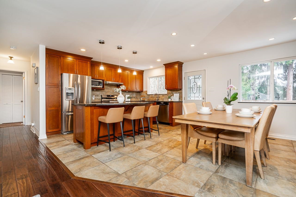 Dining Area Photo of 3812 Richmond Street, Port Coquitlam, BC