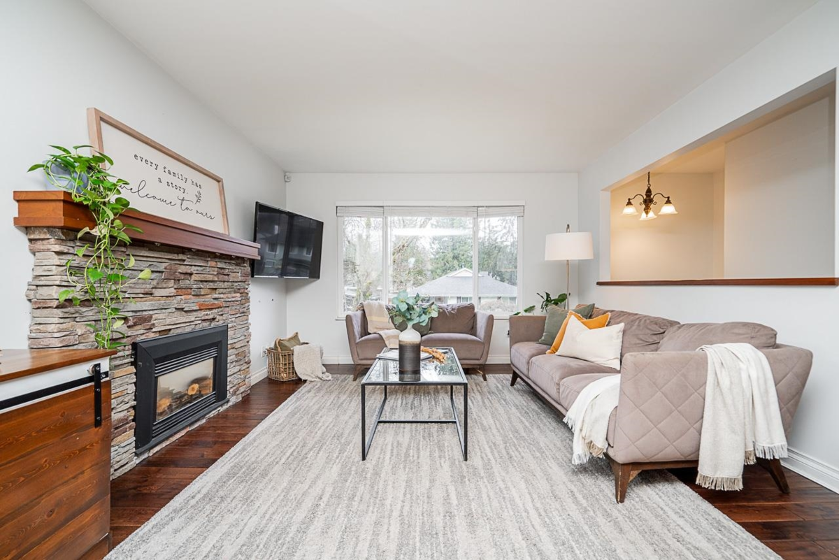 Living Room Photo of 3812 Richmond Street, Port Coquitlam, BC