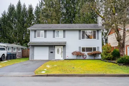 3812 Richmond Street, Port Coquitlam, BC, Port Coquitlam — Single Family Residence for sale