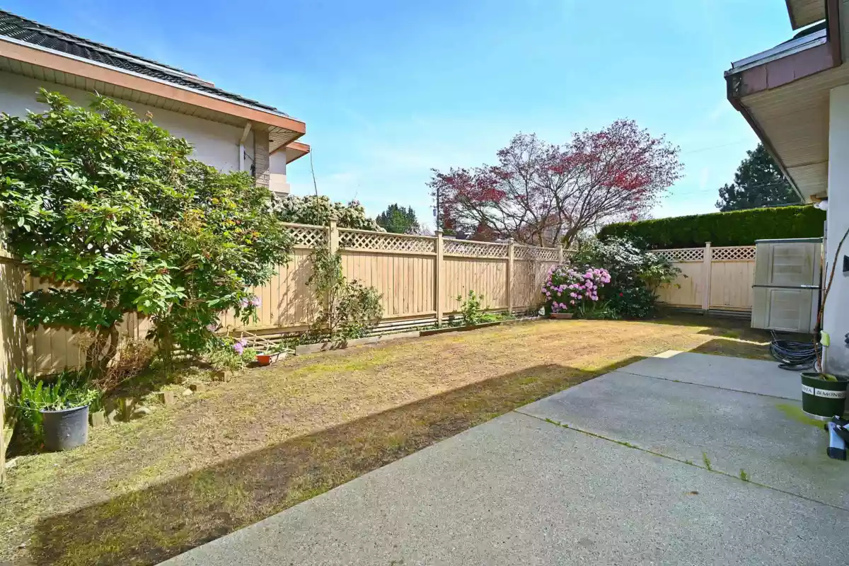 Entry Foyer Photo of 5631 Garrison Road, Richmond, BC