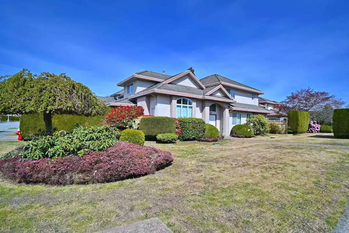 Living Room Photo of 5631 Garrison Road, Richmond, BC