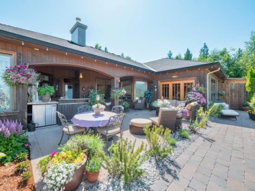 Basement Recreation Room Photo of 6391&93 Sandpiper Road, Sechelt, BC