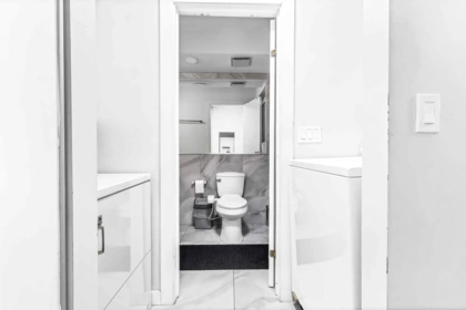 Powder Room Photo of 102 7155 134 Street, Surrey, BC