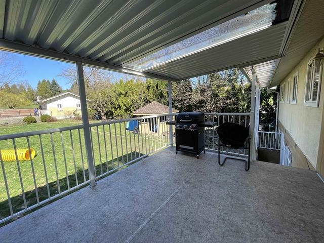 Breakfast Nook Photo of 5565 Gilpin Street, Burnaby, BC