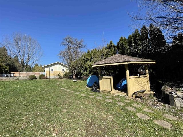 Dining Area Photo of 5565 Gilpin Street, Burnaby, BC