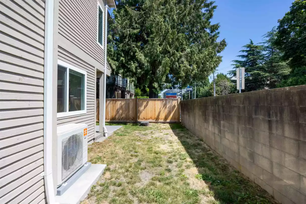 Family Room Photo of 14 8691 Cook Road, Richmond, BC