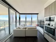 MLS R3030652