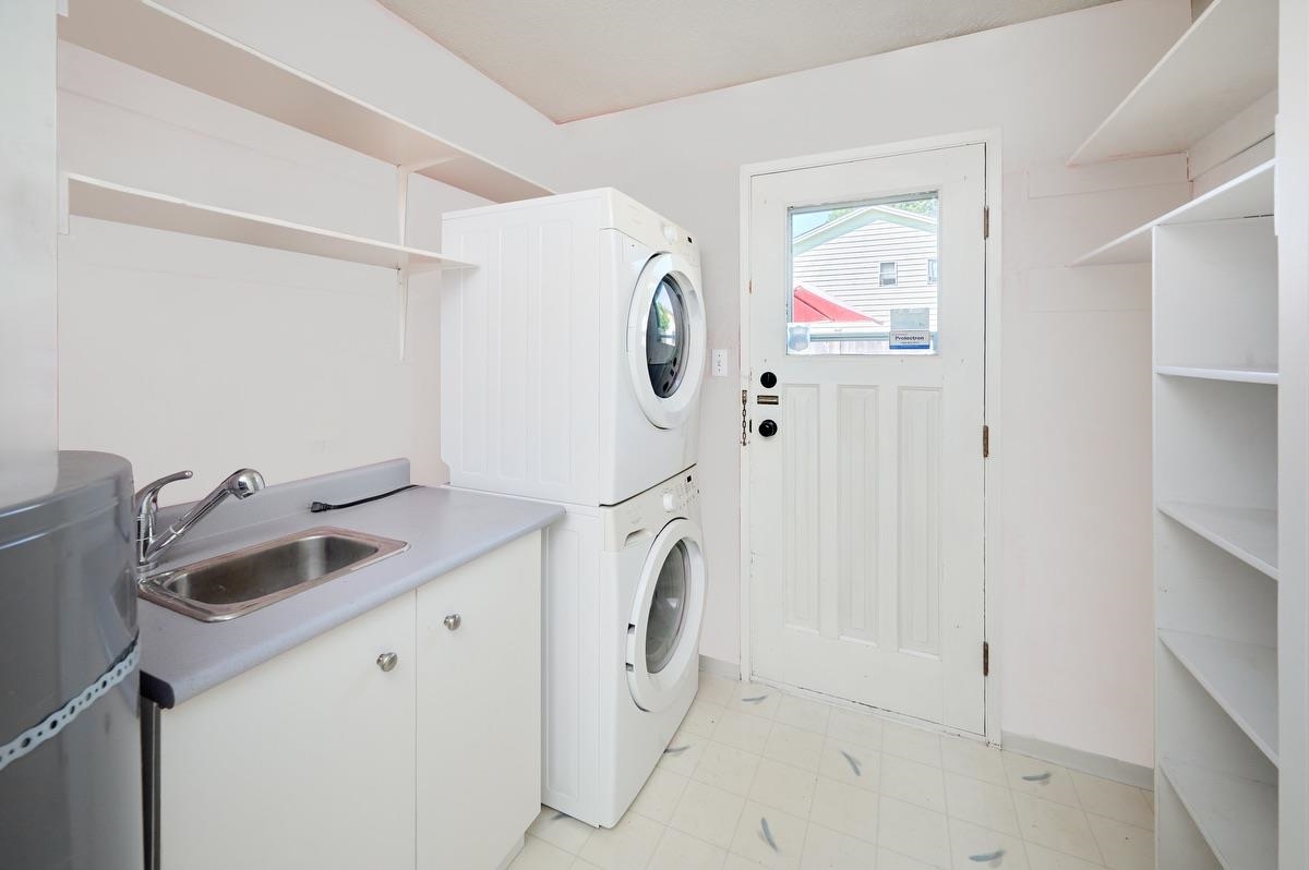 Basement Recreation Room Photo of 11371 Frigate Court, Richmond, BC