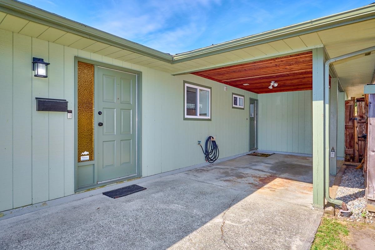 Mudroom Photo of 11371 Frigate Court, Richmond, BC