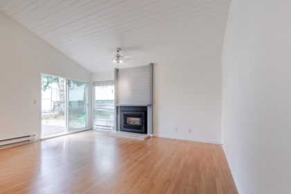 6055 W Greenside Drive, Surrey, BC, Surrey — Townhouse for sale