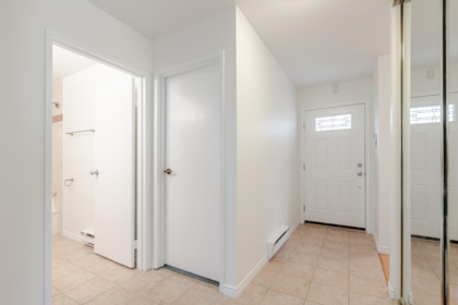 6055 W Greenside Drive, Surrey, BC, Surrey — Townhouse for sale