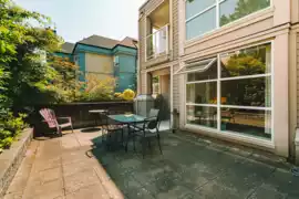 MLS R3035852