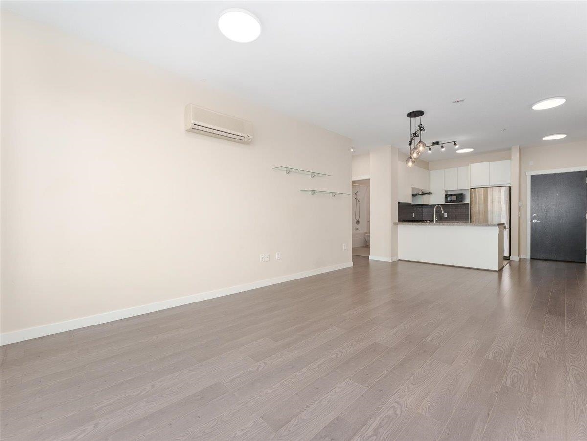 Kitchen Photo of 301 9388 Mckim Way, Richmond, BC