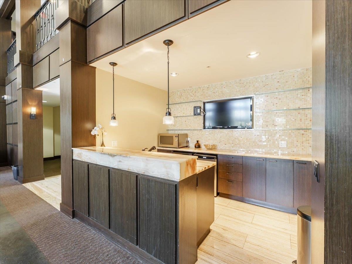 Loft / Bonus Room Photo of 301 9388 Mckim Way, Richmond, BC