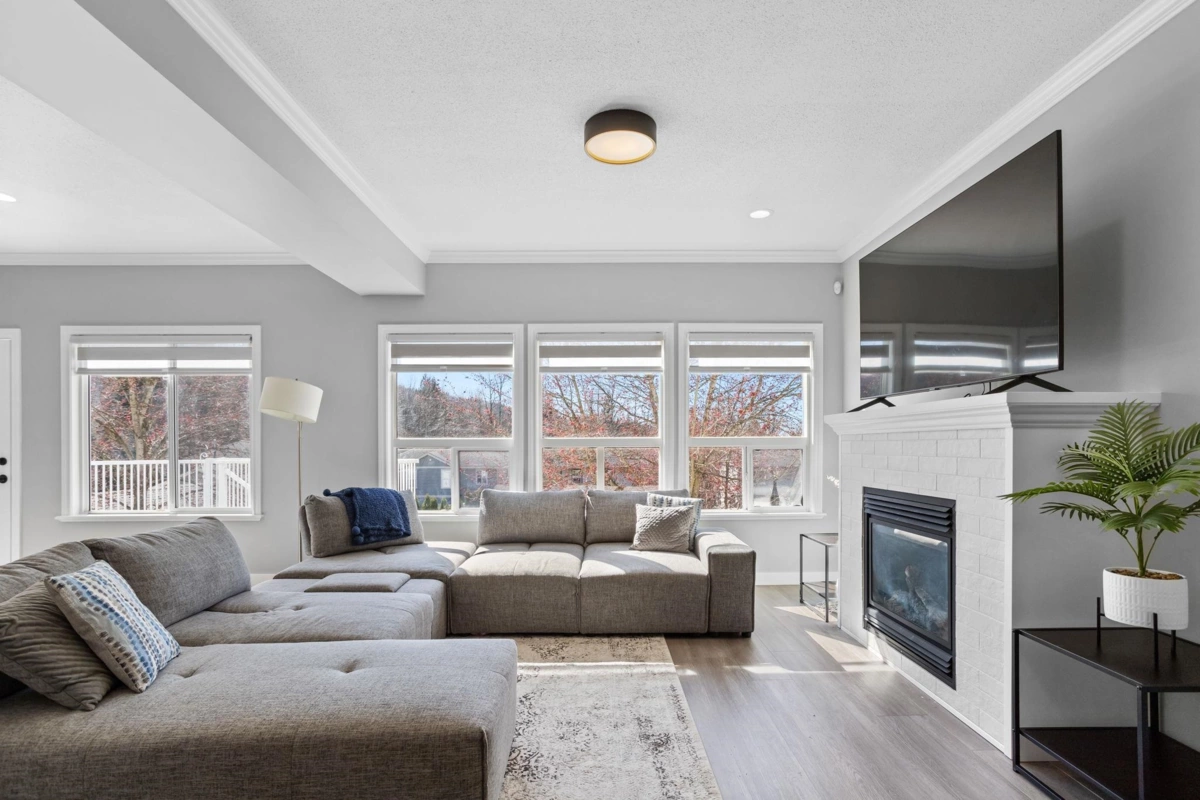 Dining Area Photo of 36516 Lester Pearson Way, Abbotsford, BC