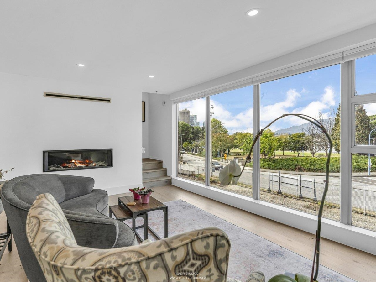 Bedroom 4 Photo of 141 Alexander Street, Vancouver, BC