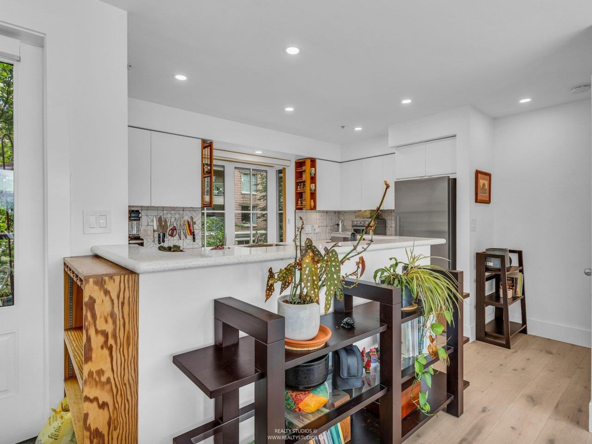 Pantry Photo of 141 Alexander Street, Vancouver, BC