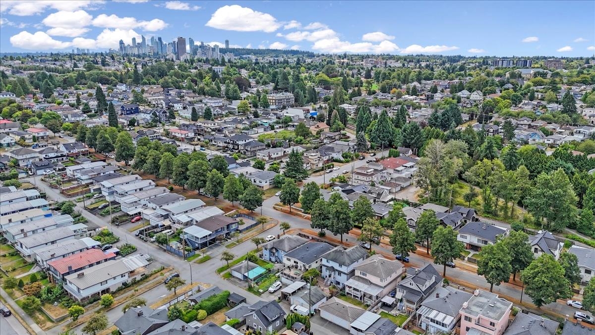 Breakfast Nook Photo of 2593 E 25th Avenue, Vancouver, BC