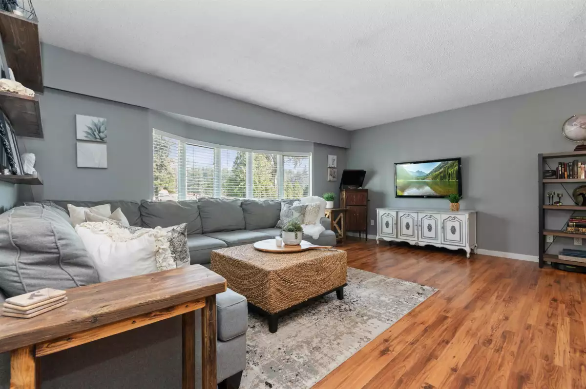 Dining Area Photo of 1222 Ryder Street, Hope, BC