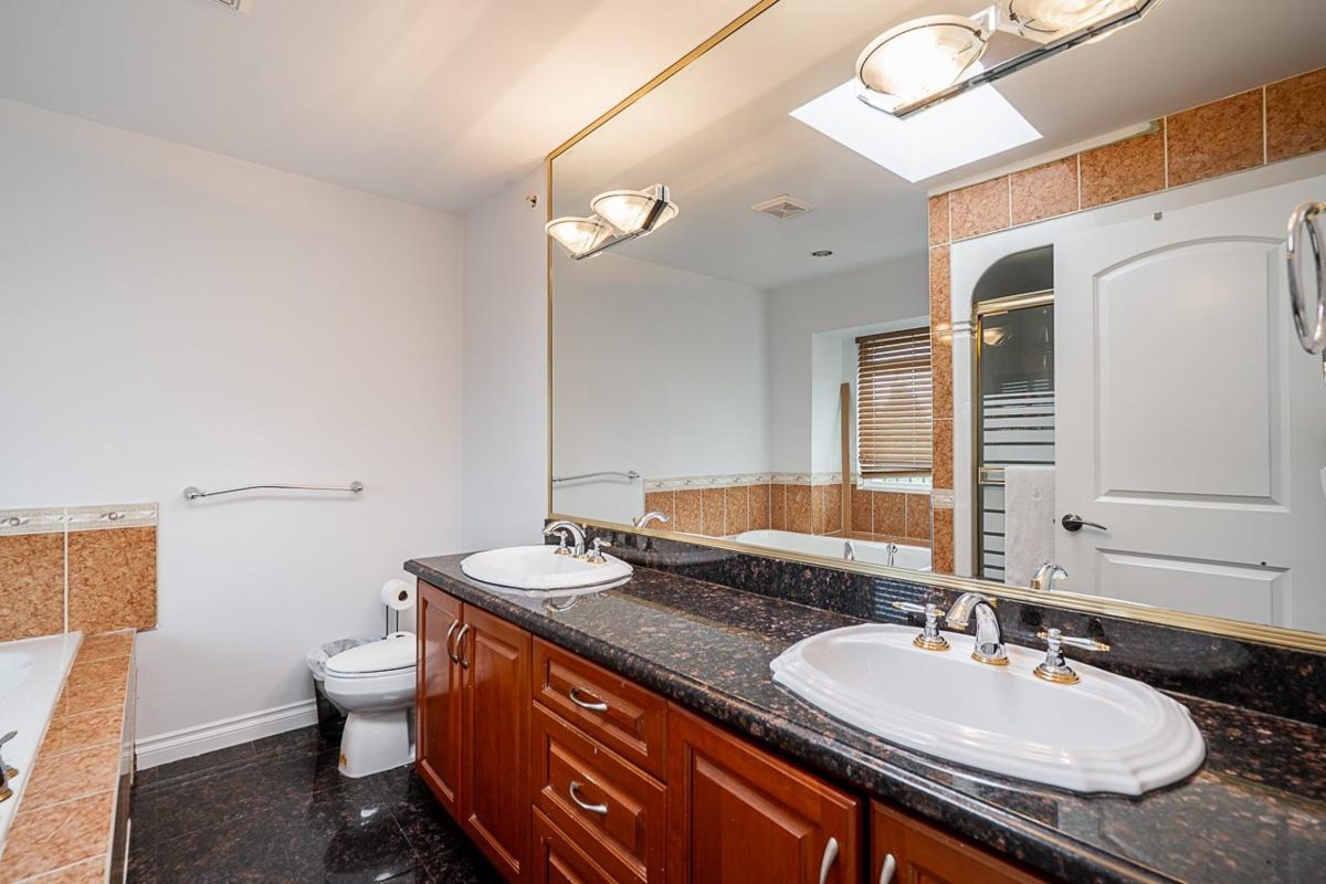 Basement Recreation Room Photo of 1306 E 60 Avenue, Vancouver, BC