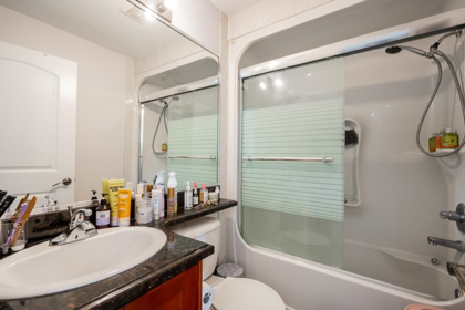 Swimming Pool Photo of 1306 E 60 Avenue, Vancouver, BC