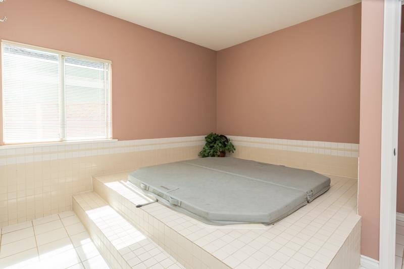 Garden / Landscaping Photo of 5524 Cornwall Drive, Richmond, BC