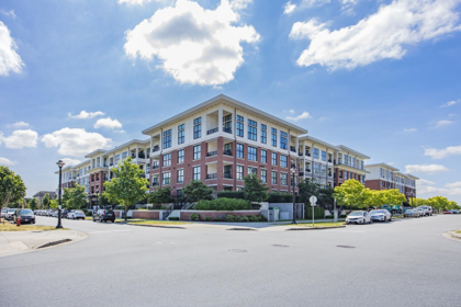 430 9500 Tomicki Avenue, Richmond, BC, Richmond — Apartment/Condo for sale