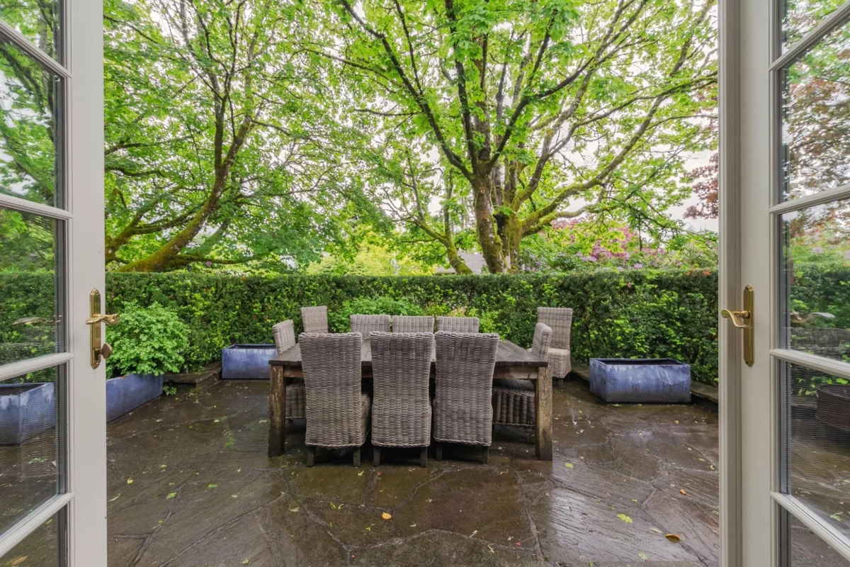 Front Yard Photo of 1850 Mathers Avenue, West Vancouver, BC