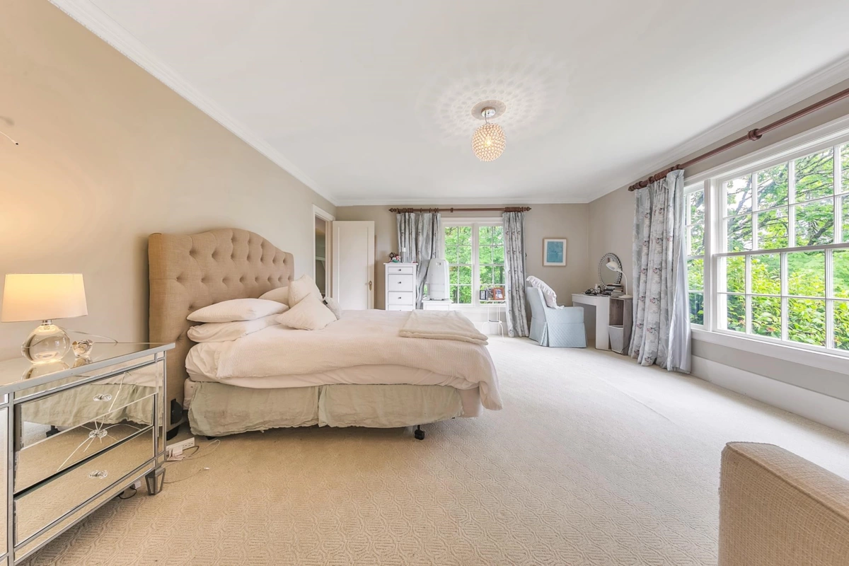 Guest Bathroom Photo of 1850 Mathers Avenue, West Vancouver, BC