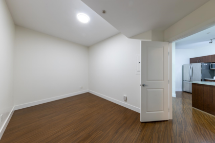 Guest Bathroom Photo of 308 19830 56 Avenue, Langley, BC