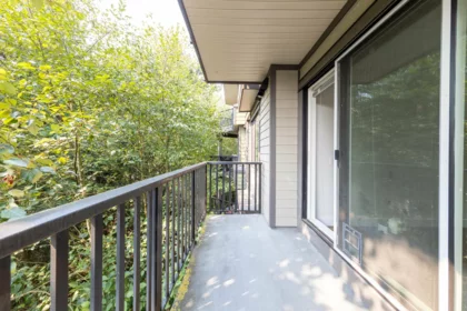 Hallway Photo of 308 19830 56 Avenue, Langley, BC