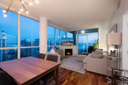 902 138 E Esplanade, North Vancouver, BC, North Vancouver — Apartment/Condo for sale