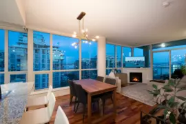 902 138 E Esplanade, North Vancouver, BC
