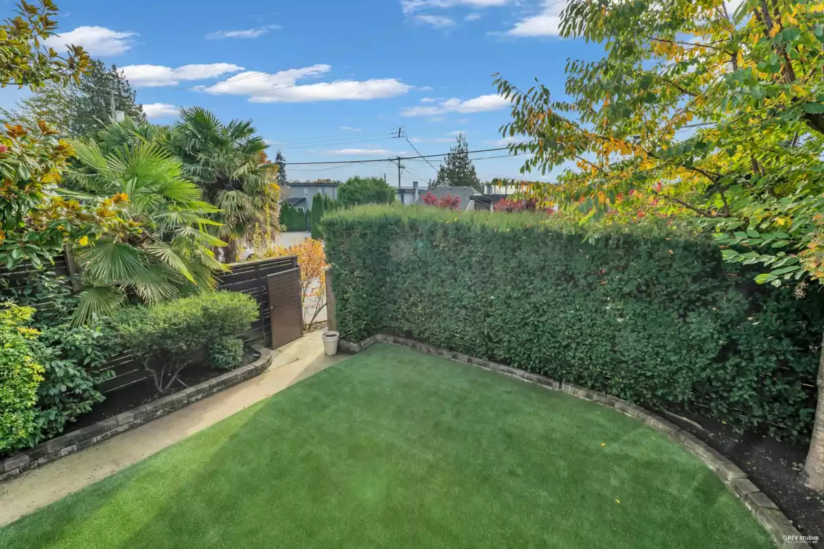 Community Amenities Photo (Clubhouse) of 1251 Clyde Avenue, West Vancouver, BC