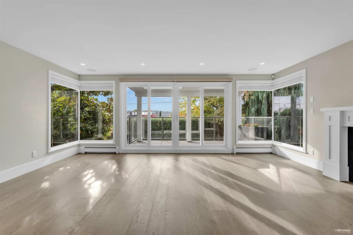 Dining Area Photo of 1251 Clyde Avenue, West Vancouver, BC