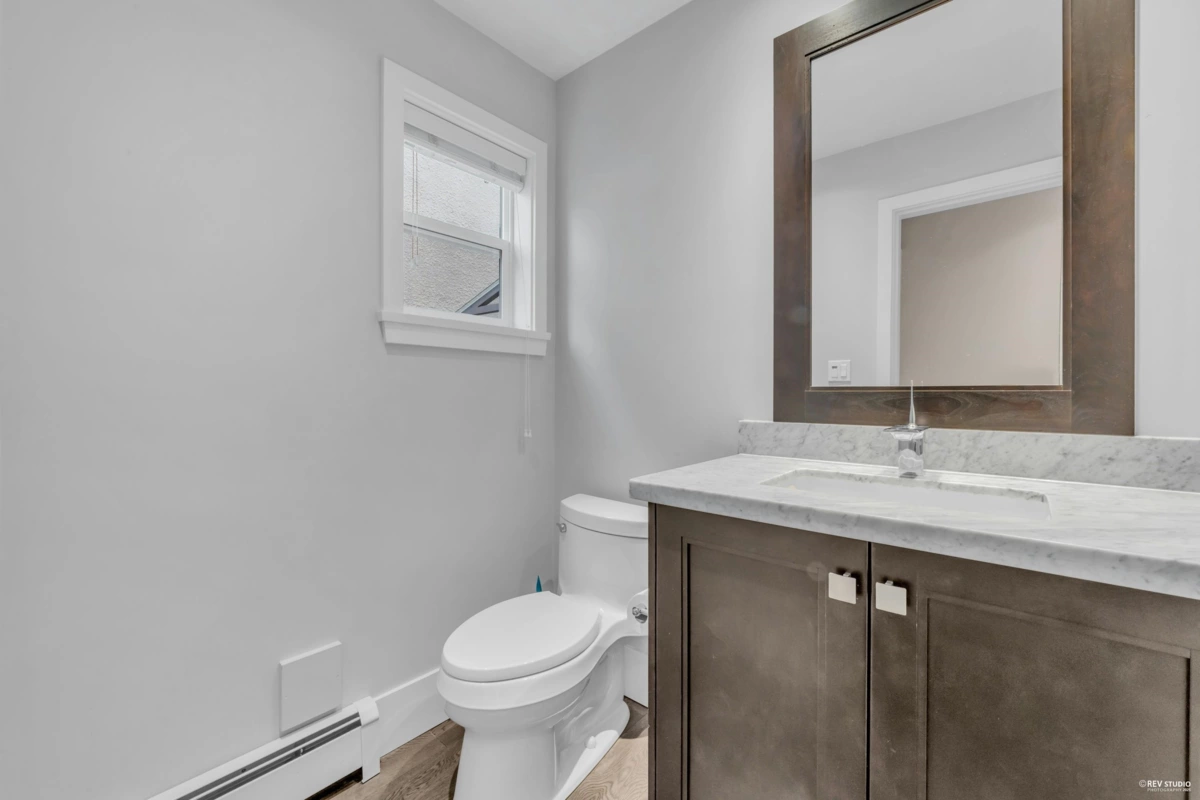 Loft / Bonus Room Photo of 1251 Clyde Avenue, West Vancouver, BC