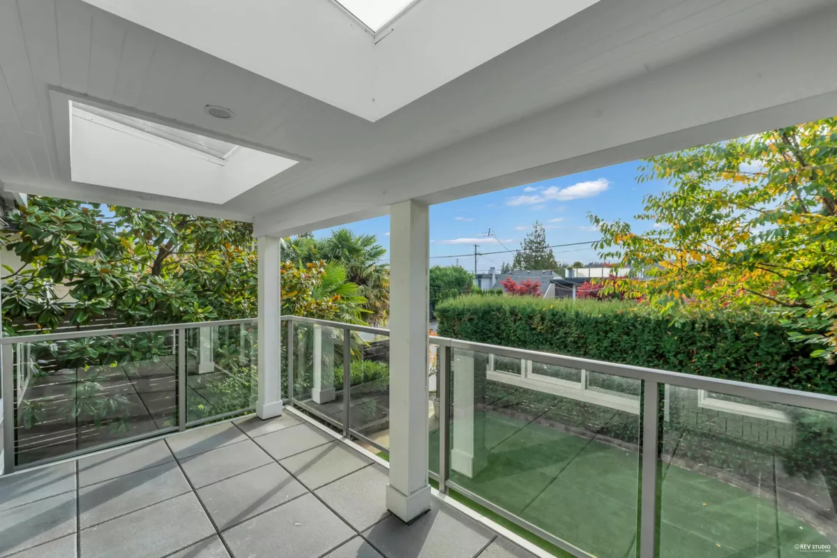 Neighborhood Park Photo Near 1251 Clyde Avenue, West Vancouver, BC