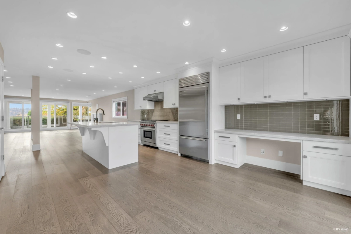 Powder Room Photo of 1251 Clyde Avenue, West Vancouver, BC