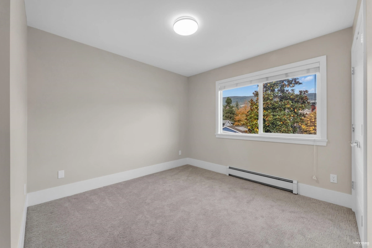 Staircase Photo of 1251 Clyde Avenue, West Vancouver, BC