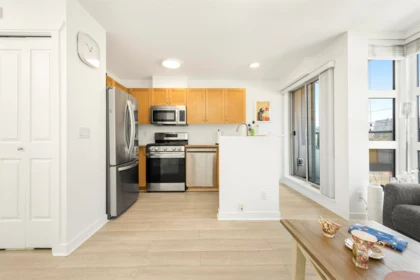 11 618 W 6th Avenue, Vancouver, BC, Vancouver — Townhouse for sale