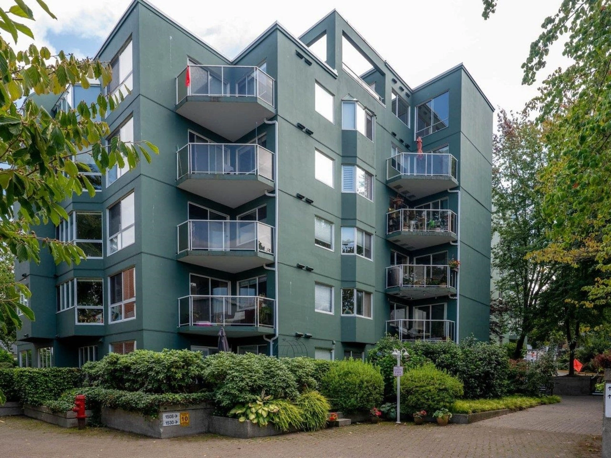 Garage Interior Photo of 604 1508 Mariner Walk, Vancouver, BC