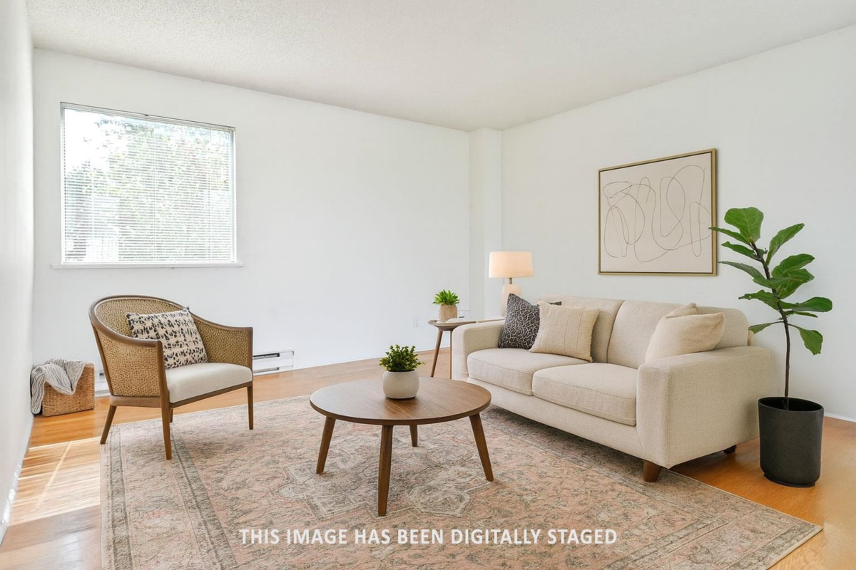 Kitchen Photo of 604 1508 Mariner Walk, Vancouver, BC