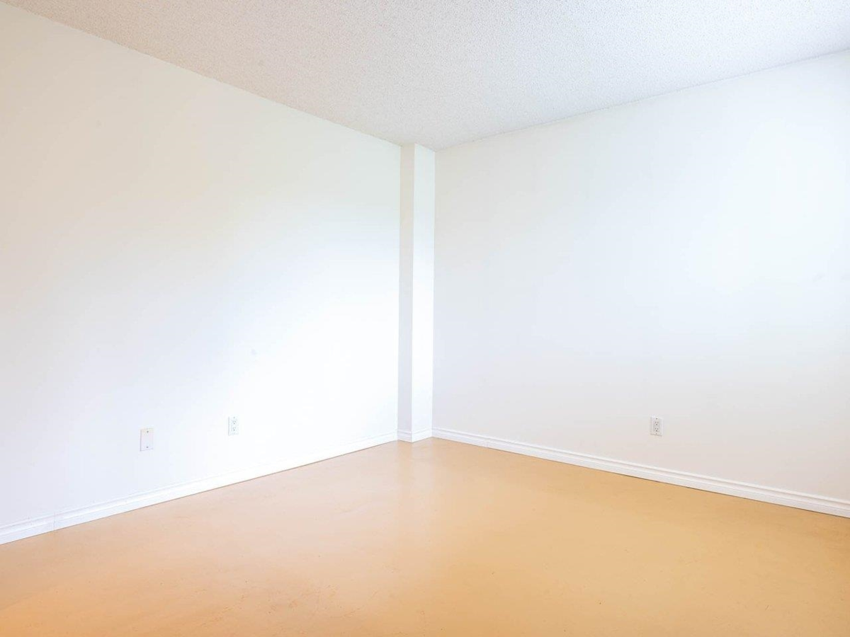 Powder Room Photo of 604 1508 Mariner Walk, Vancouver, BC