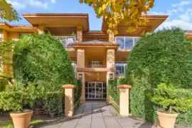 106 15185 22 Avenue, Surrey, BC