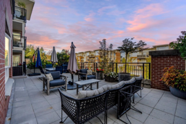 203 2950 King George Boulevard, Surrey, BC V4P 0E5, Surrey, BC, V4P 0E5