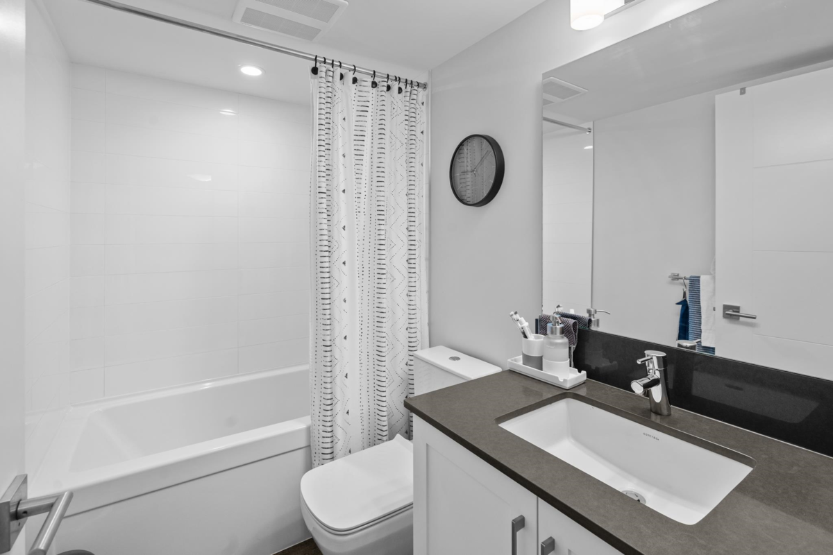 Garage Interior Photo of 16447 24 Avenue, Surrey, BC