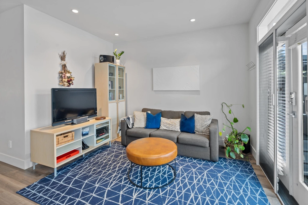 Primary Bathroom Photo of 16447 24 Avenue, Surrey, BC