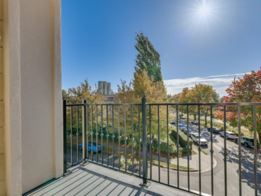Basement Recreation Room Photo of 309 2096 W 47th Avenue, Vancouver, BC