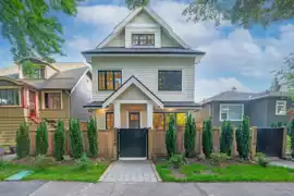 2558 William Street, Vancouver, BC V5K 2Y4, Vancouver, BC, V5K 2Y4