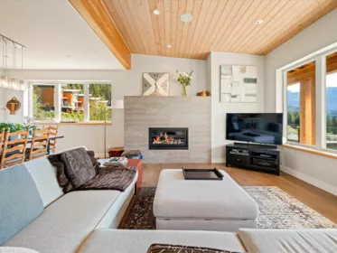 8409 Big Sky Terrace, Whistler, BC, Whistler — Single Family Residence for sale